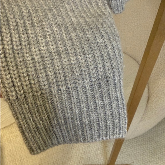 Wayf Light Gray Cropped Half-Zip Cowl Sweater - Picture 4 of 6